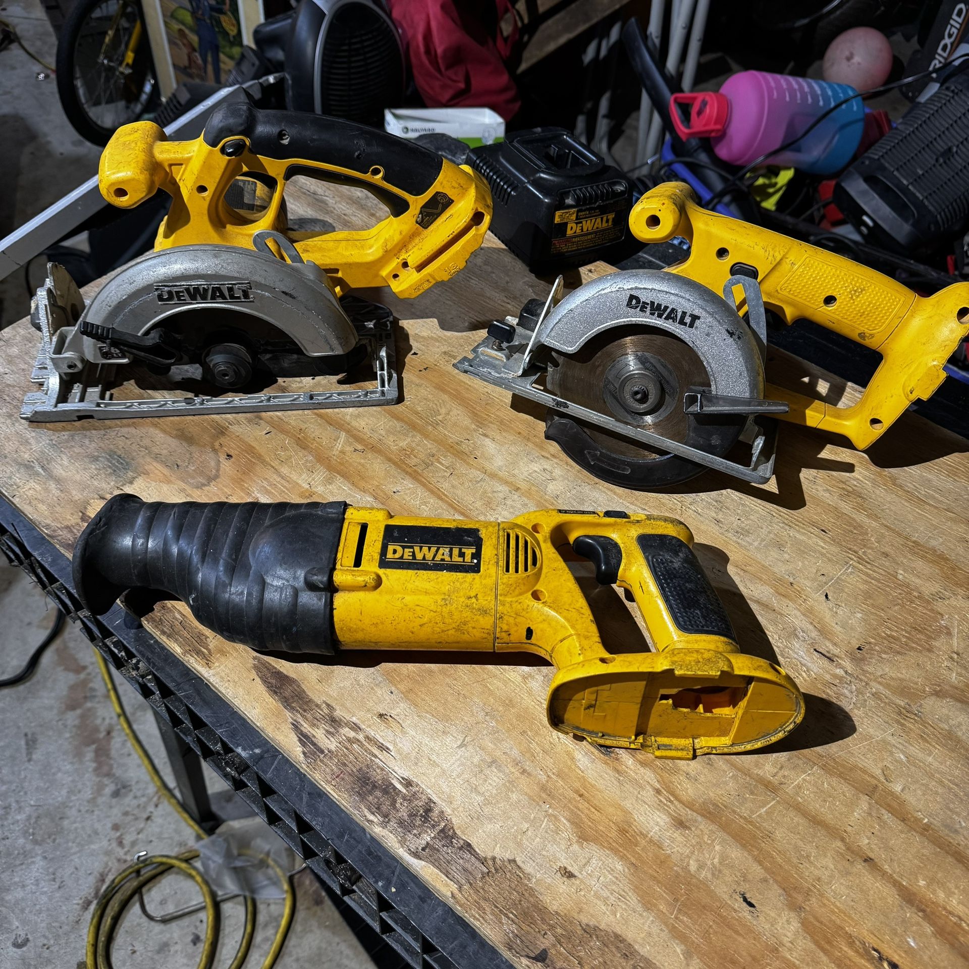 Dewalt 18V Cordless Tool Bundle – Reciprocating & Circular Saws + Charger