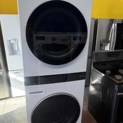 LG Tower ThinQ  Washer And Dryer Gas