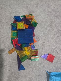 Magnetic tiles for kids
