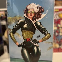 X-Men #21 - Exclusive Virgin Variant