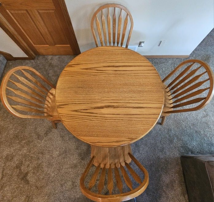 Solid Oak Wood Table & Chairs Set for Sale in Sussex, WI OfferUp