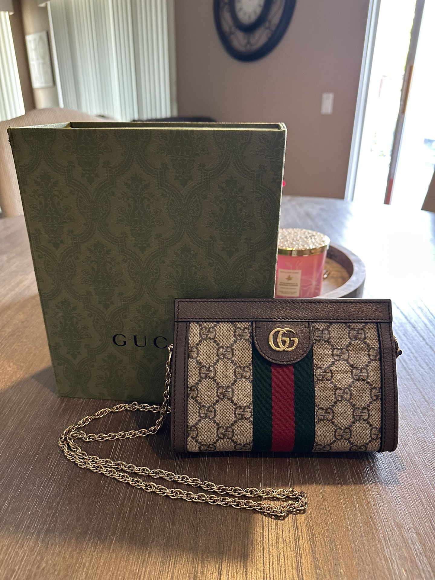 Gucci GG Supreme Ophidia Mini Chain Shoulder Bag