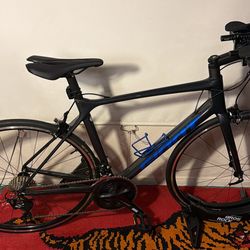 Carbon Fiber Giant Road Bike