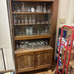 Display/ Storage Hutch