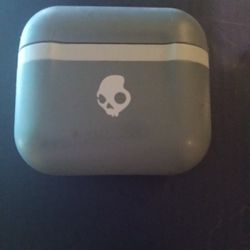 Wireless earbuds With Charging Case.