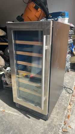 Whirl Pool Wine Cellar