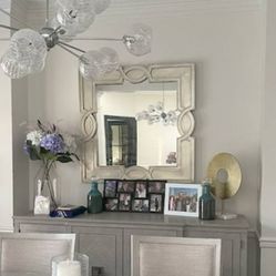 Decorative Wall Mirror (40" x 40") ★★★ - $80 (Alexandria, VA)