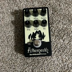 Earthquaker Devices Afterneath