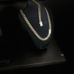 Cuban Necklace And Bracelet 