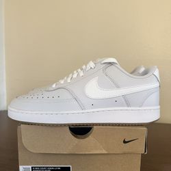 Women’s Nike Court Vision Low Size 9.5