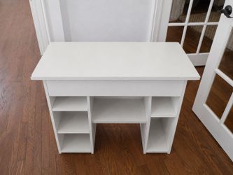 Desk vanity