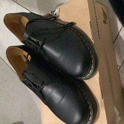 Dr. Martens Men's 1461 Smooth Leather Oxford Shoes 