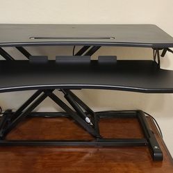 Computer Desk. Techorbits