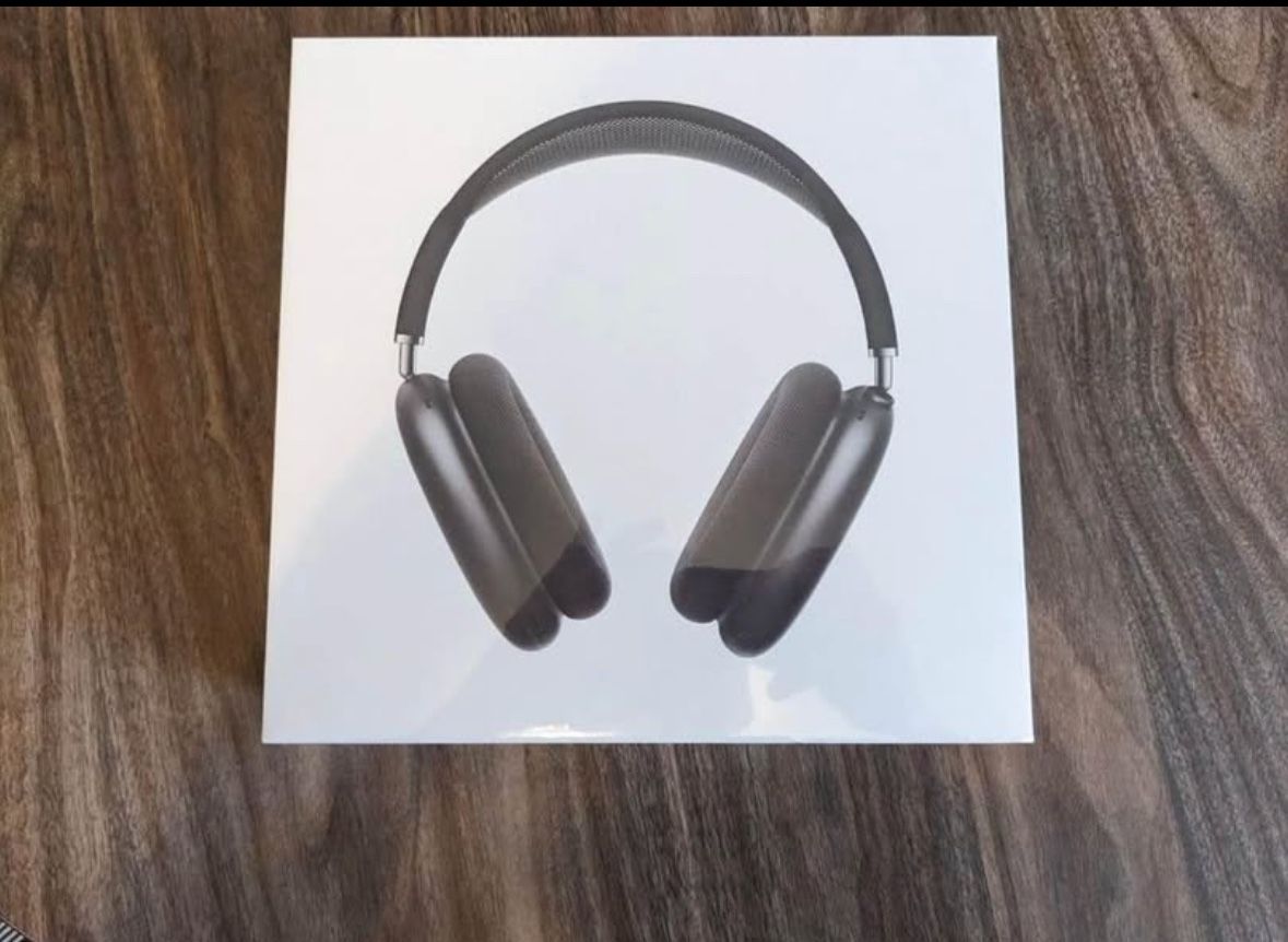 AirPod Maxes Space Grey