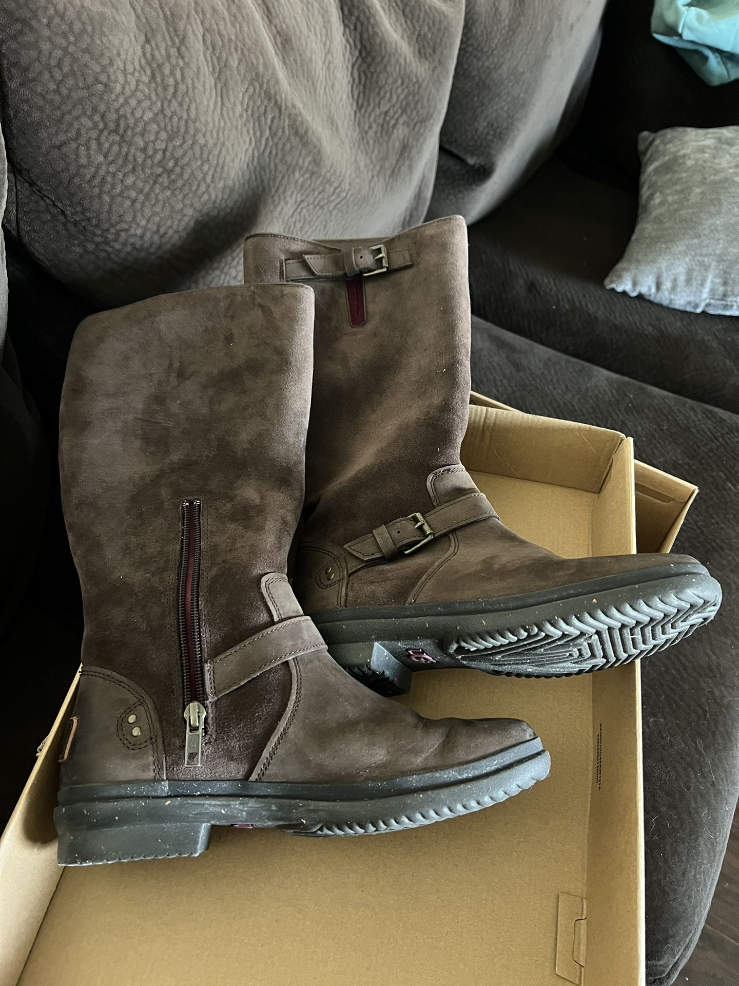 Ugg Size 7 Boots