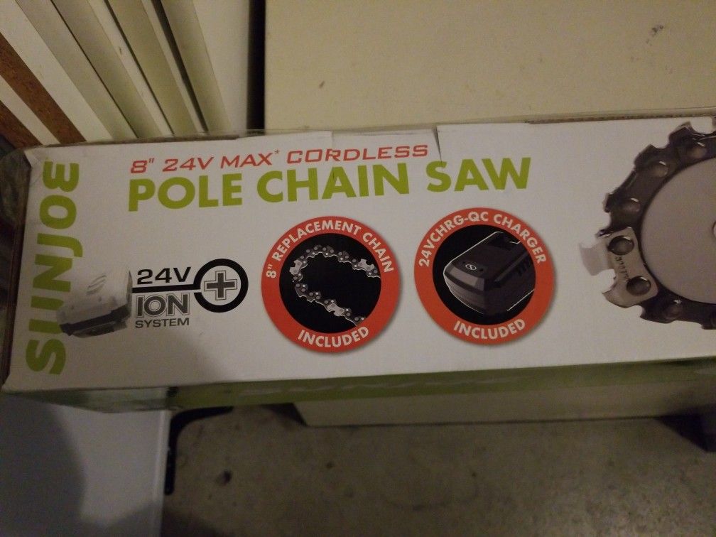 NIB Sunjoe 24v Cordless Pole Chain Saw Kit