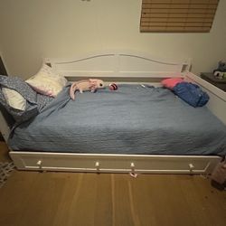 Trundle Bed