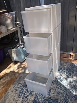STACKED STORAGE HEAVY DUTY PLASTIC