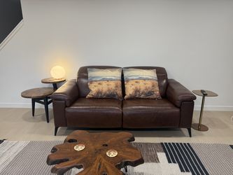 Brown Leather Power Reclining Sofa – Excellent Condition!