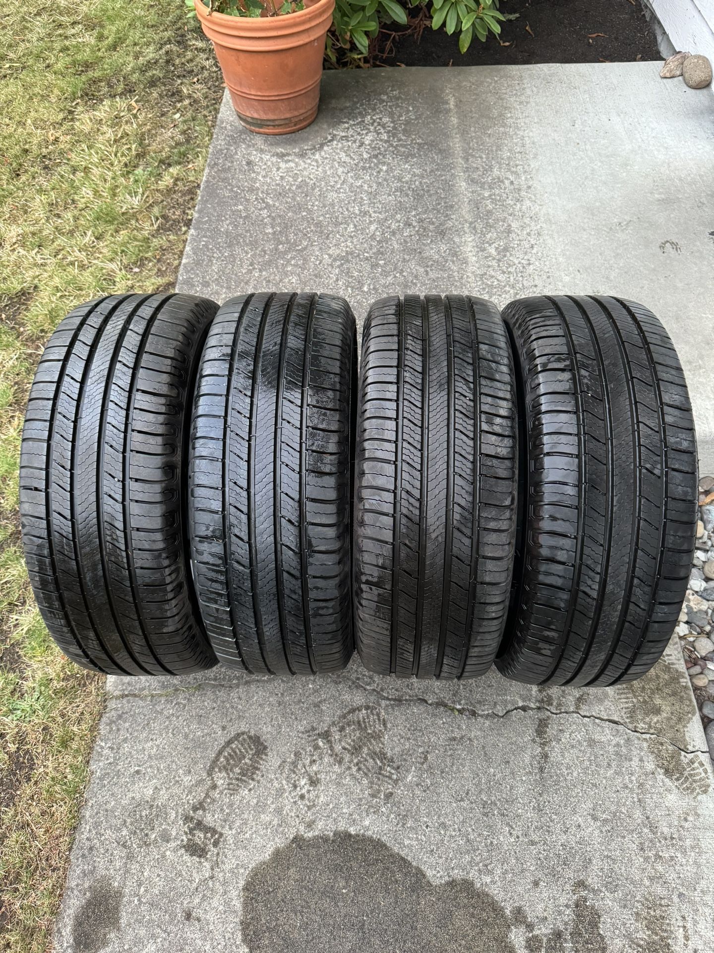 MICHELIN DEFENDER 2 225/55 R18 98H SL BSW