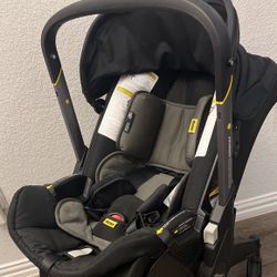 Doona Car Seat & Stroller 