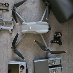 DJI AIR 3 COMBO