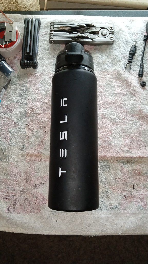 Tesla Water Bottle 