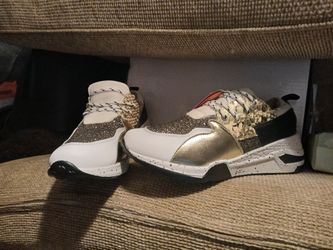 Woman's Shoes 7 1/2