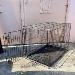 Large Wire Dog Crate 36” x 24” x 26”