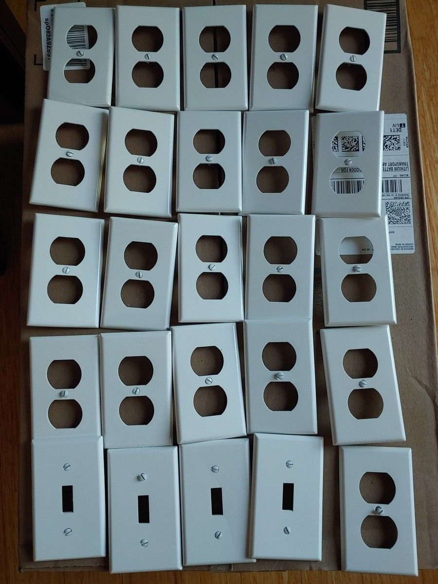1-Gang White Duplex Leviton Outlet Receptacle & Switch Cover Wall Plates