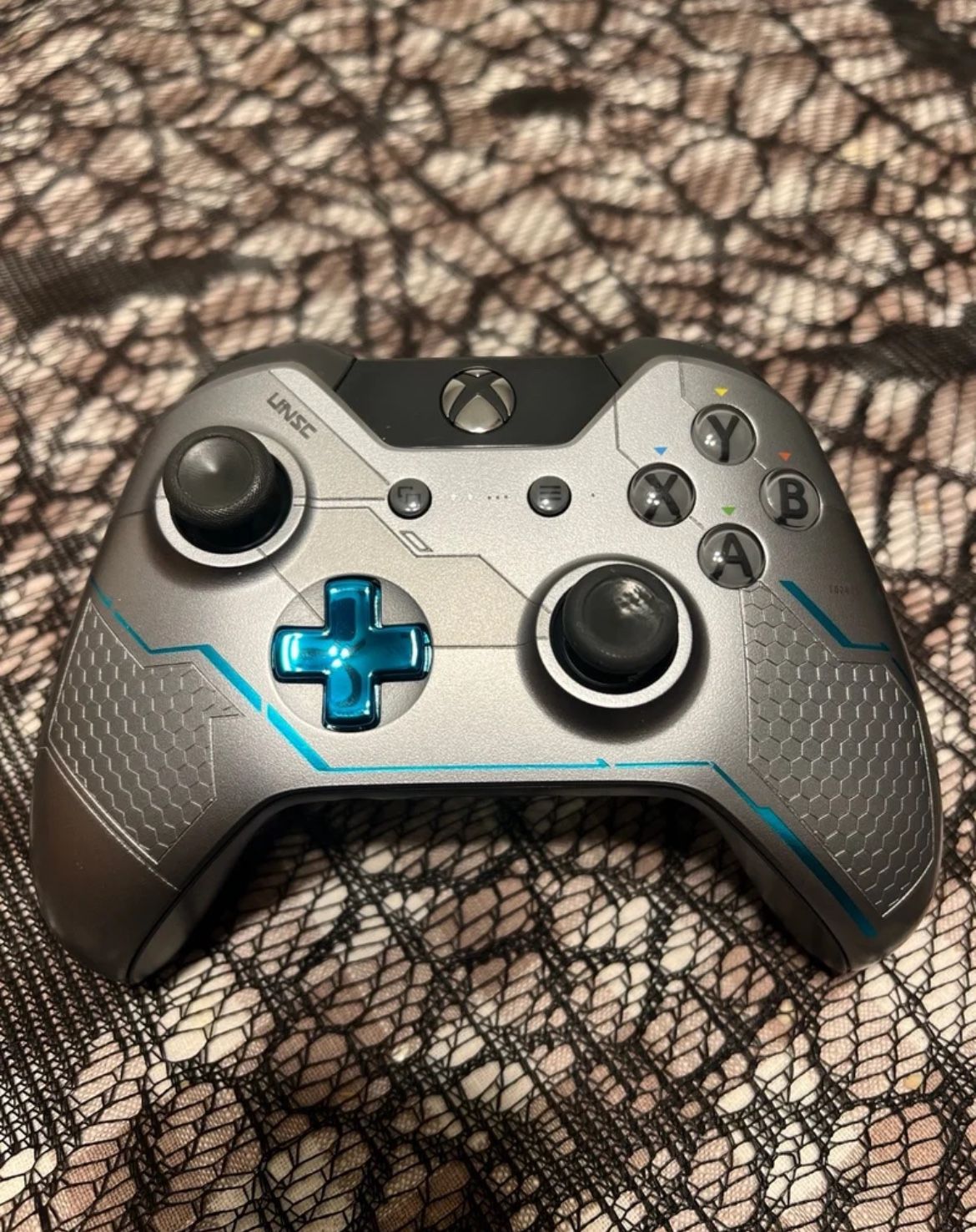 Halo 5 Spartan Locke Limited Edition Xbox One Controller
