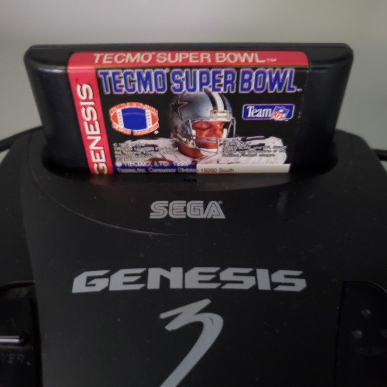 Sega Genesis 3 Console + 2 Controllers & Game