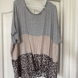 Maurices tie Front T-Shirt, Size 3