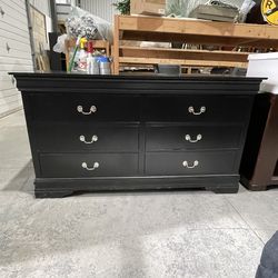 Black COASTER 61” L Dresser w/ Mirror