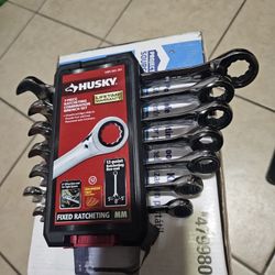 Husky 7-piece Ratcheting Combination Wrench Set Brand New