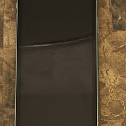 iPhone 11 – Won’t Turn On – For Parts