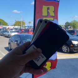 Iphone 7 ( 32GB ,64GB ,128GB) factory unlocked 30Days warranty