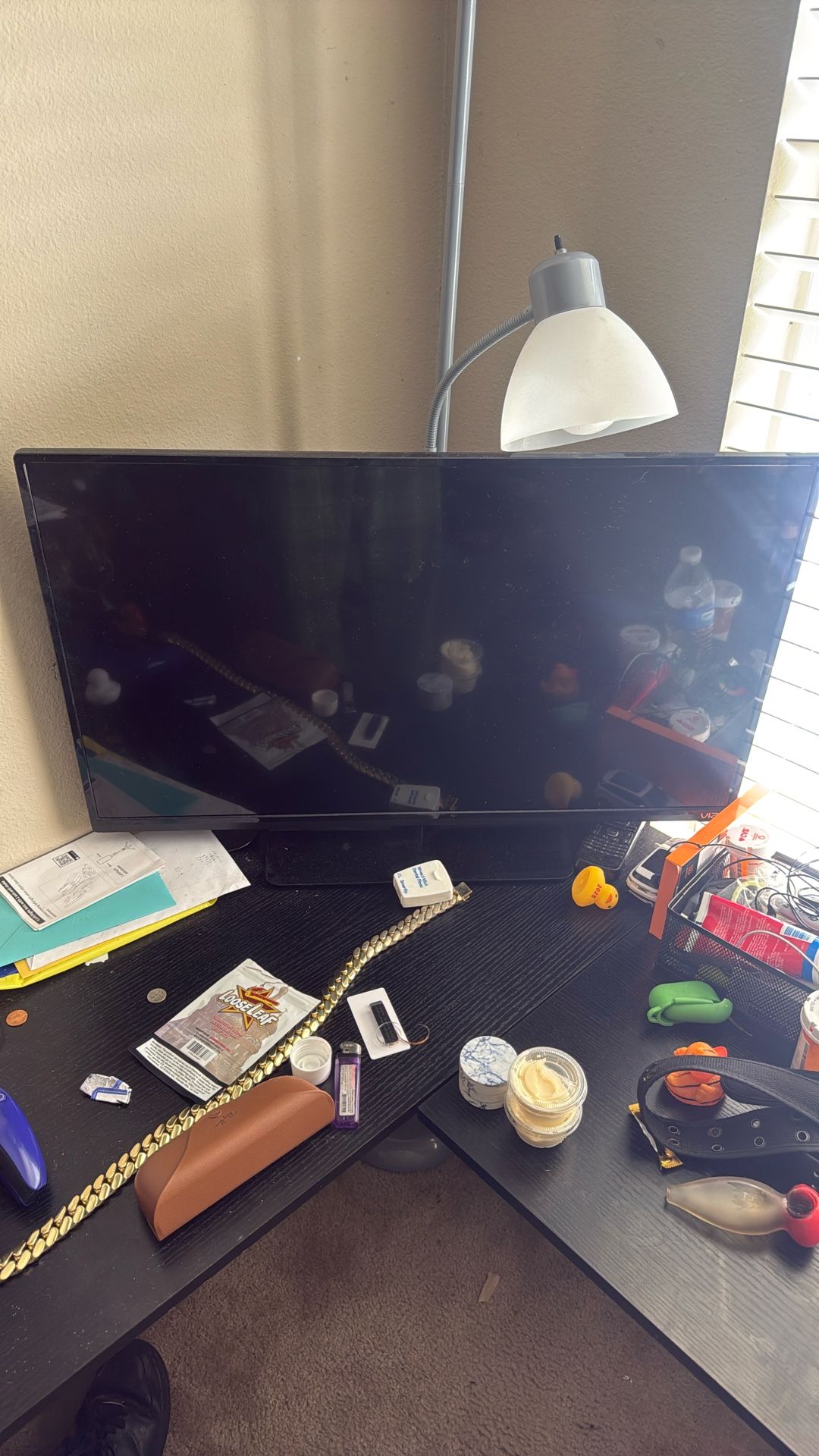 Tv With Remote