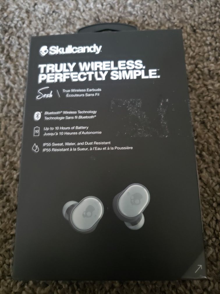 Skullcandy headphones