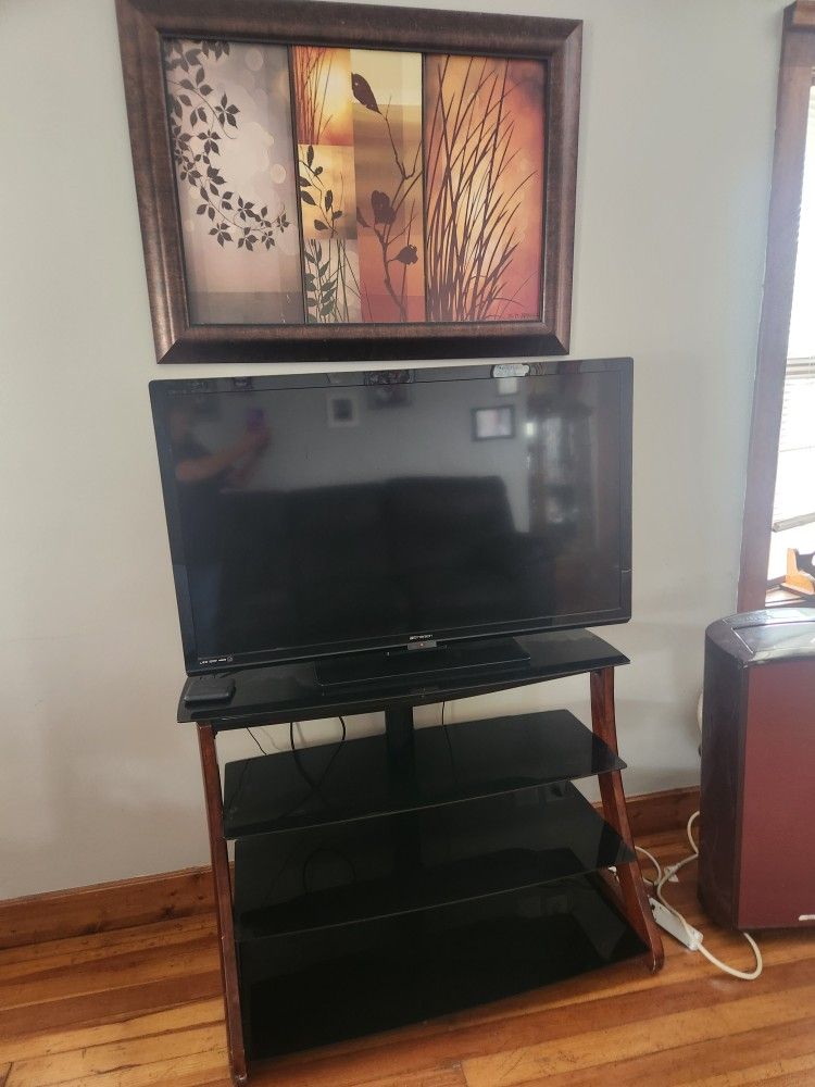 Glass TV Stand