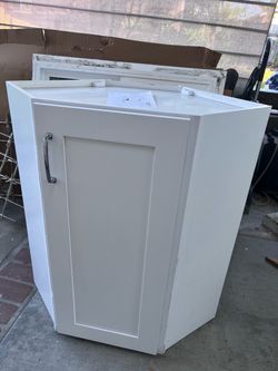 White Corner Base Cabinet with Shaker Door