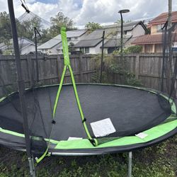 Trampoline