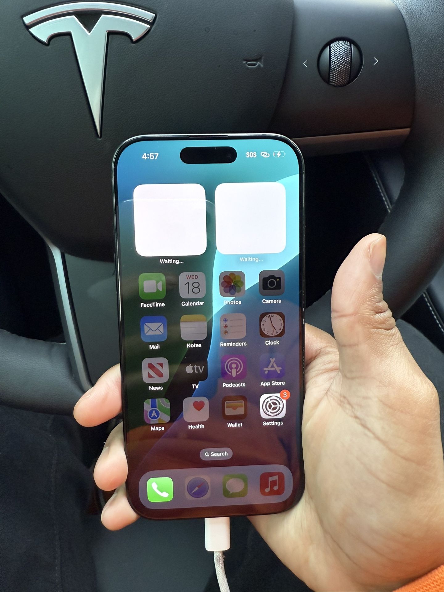 iPhone 16 Pro 128gb T-Mobile Box And Charger Included