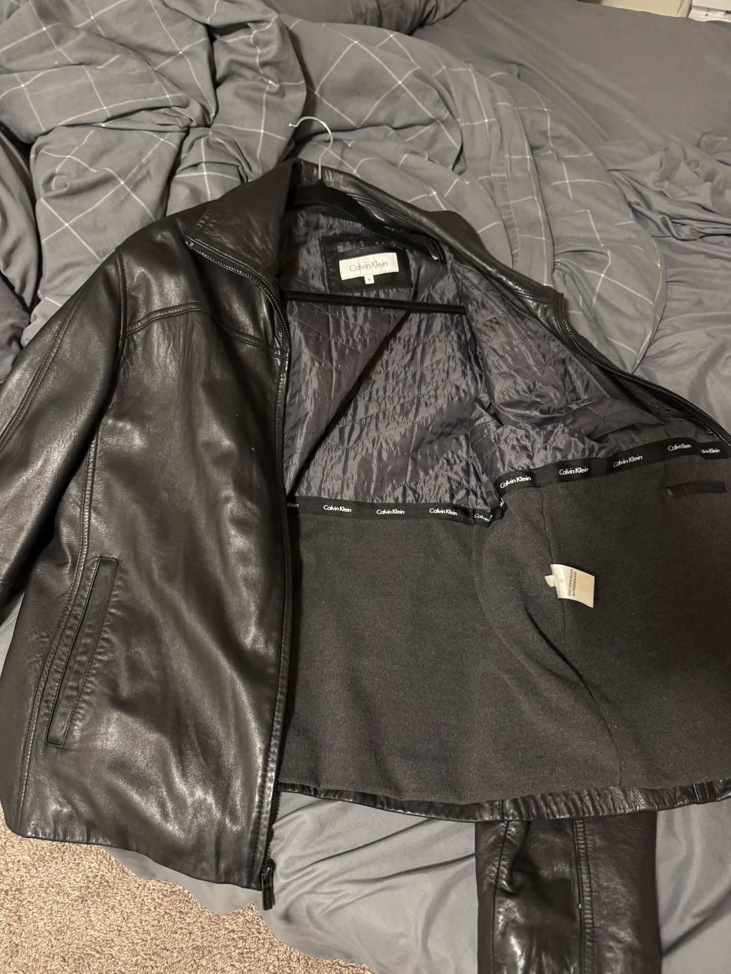 Leather Jacket - Calvin Klein - XL
