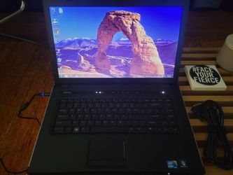 Dell Vostro 3500 Laptop 15.6" Core i3 2.4GHz 3GB RAM 256GB SSD Win 7