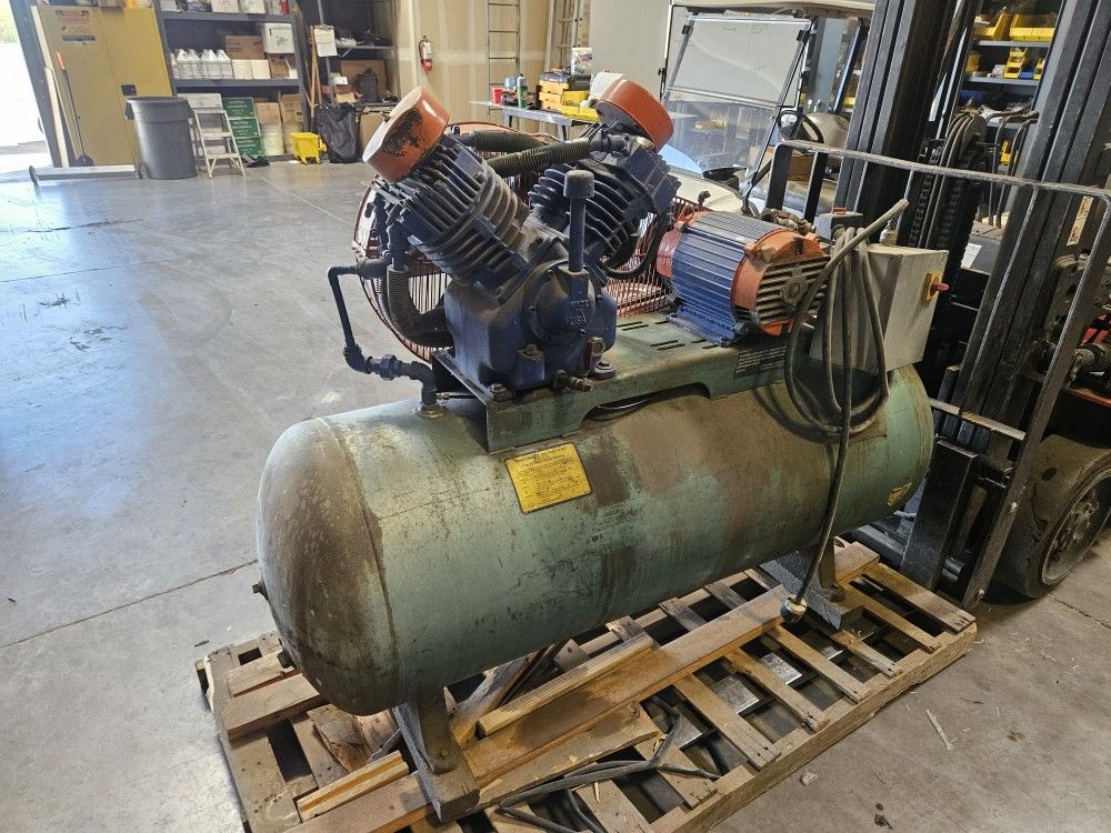 Air Compressor 
