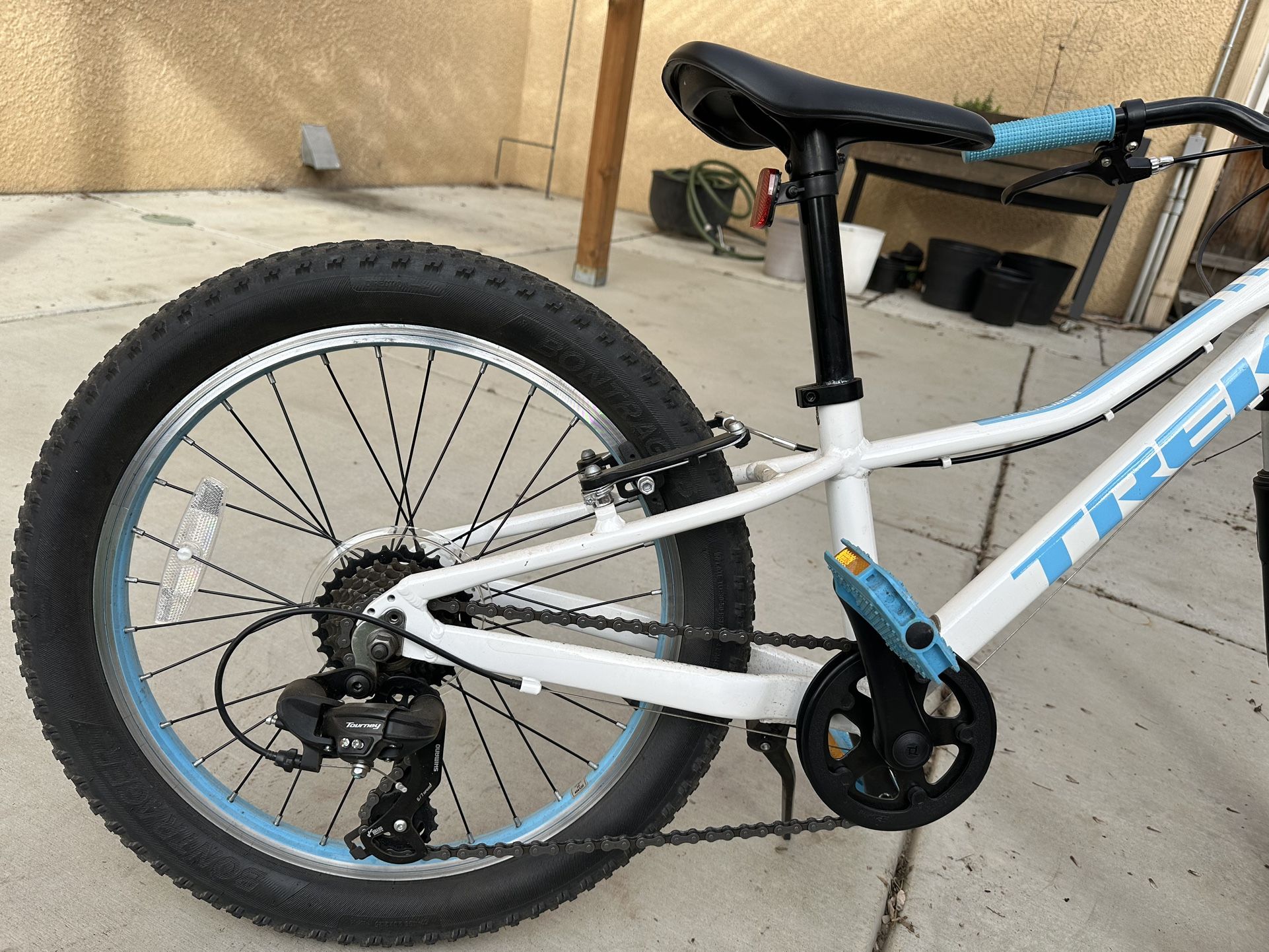 Trek, Blue And White, Precaliber 20 7- Speed Bike