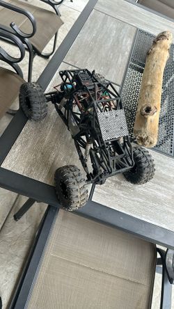 AXIAL racing Grave Digger