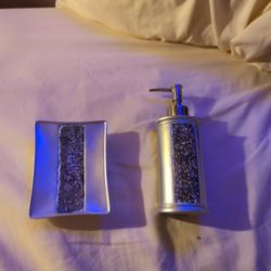 Glimmer Silver Soap Dish & Glimmer Silver Lotion Pump (Offer?)