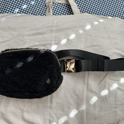 Lulu Lemon Black Belt Bag